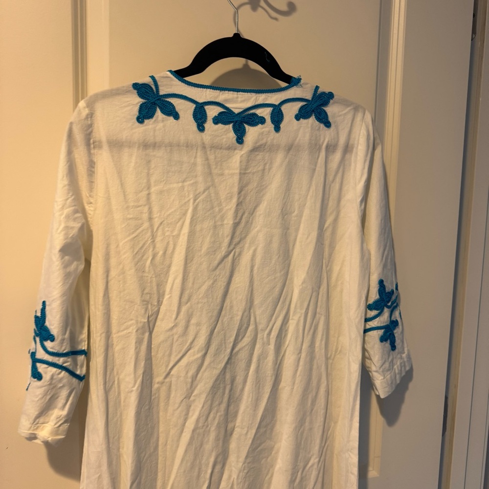 Roller Rabbit Embroidered White and Blue Maxi Pineapple Dress | S - Picture 4 of 5